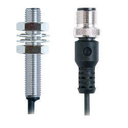 Proximity switch inductive BALLUFF BES001Z