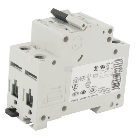 Interruptor automático EATON FAZC21N